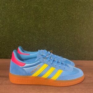 Adidas Handball Spezial ‘Sky Rush’ Womens Size 6.5 & 7
JH5658 BRAND NEW